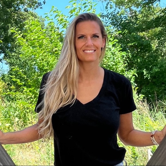 Meet your Posher, Natalie - Picture 1 of 1